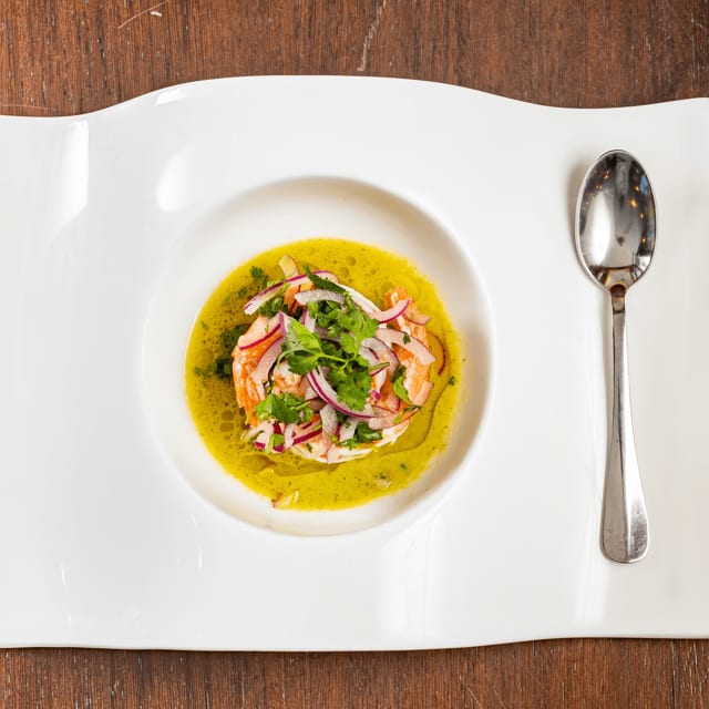 Ceviche De Camarones Con Gazpacho De Hierbas.